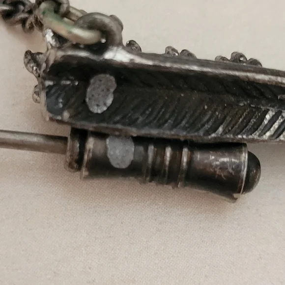 Florenza Hat Pin Stick Pin ~ Vintage ~ Victorian Revival ~ Rhinestones ~ Flaws - Picture 15 of 16